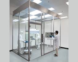 潔凈棚表面擦拭：有效清潔的步驟和用品